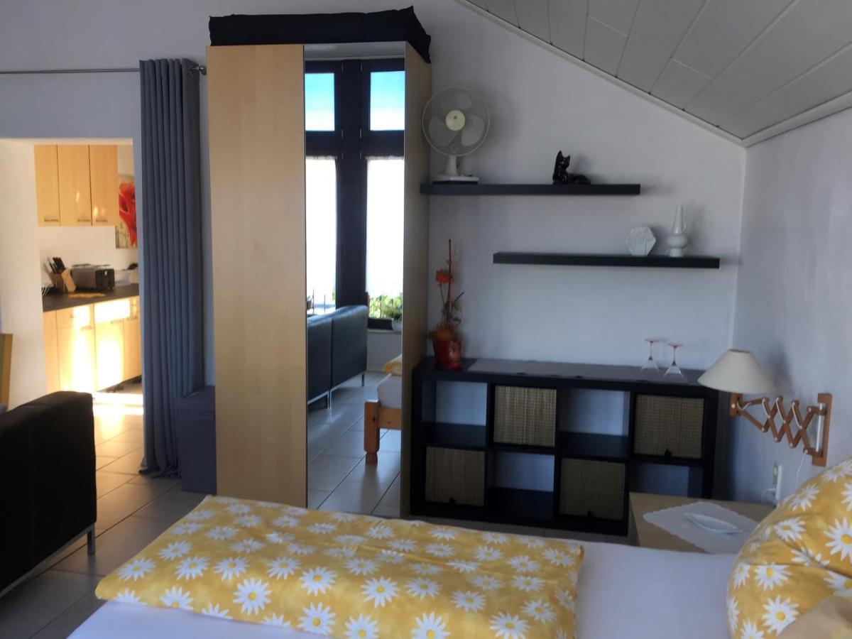 Blindert Apartment Мехерних Екстериор снимка