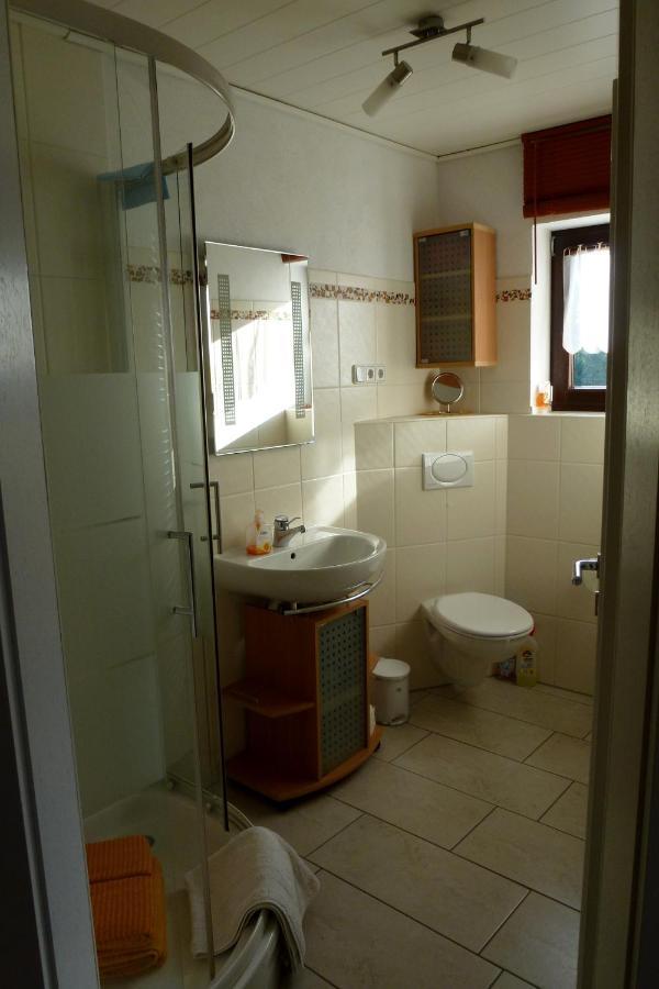 Blindert Apartment Мехерних Екстериор снимка